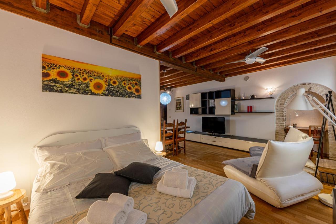 Apartmán Casa Agli Archi Bardolino Exteriér fotografie